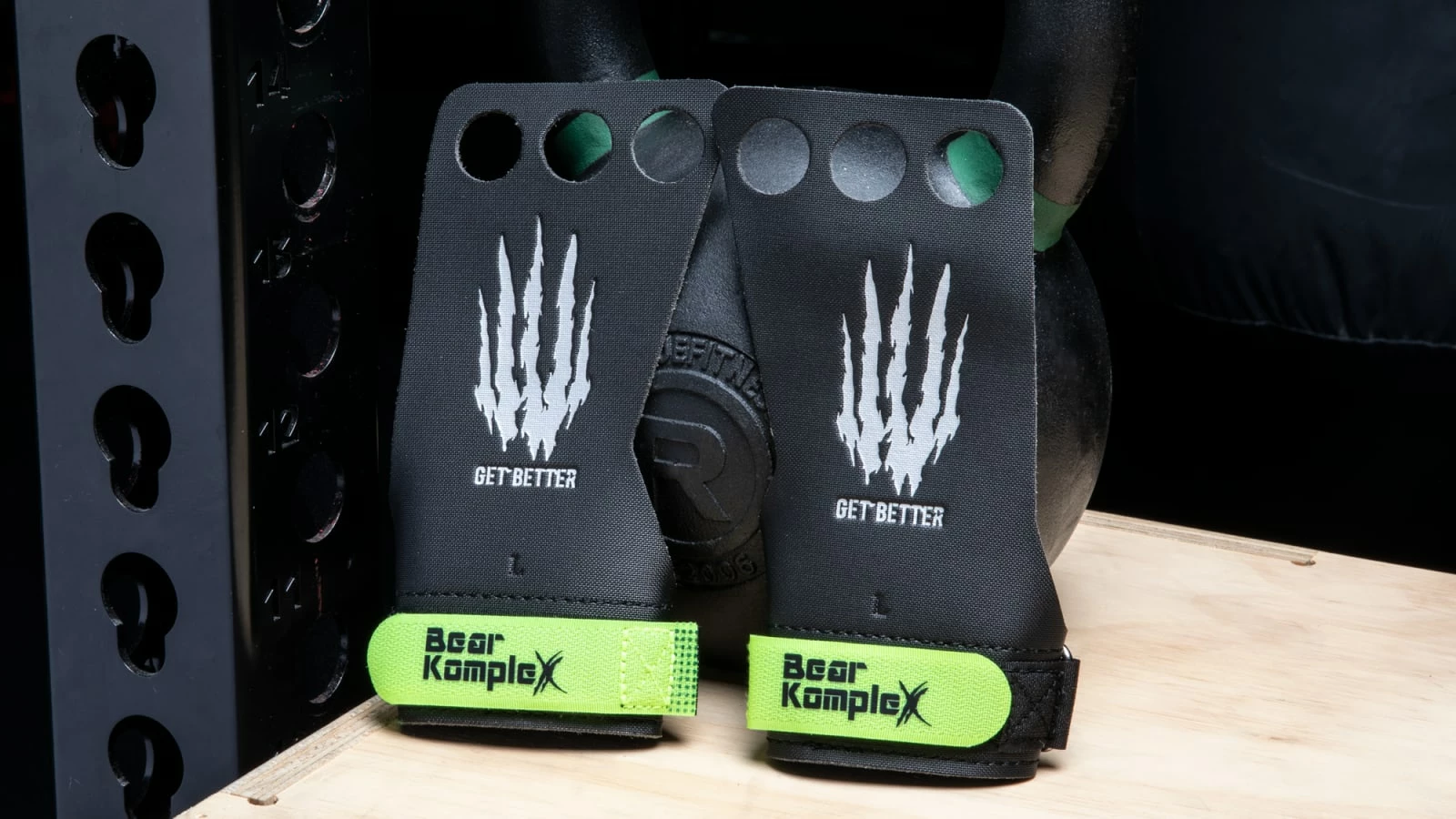 Bear KompleX 3 Hole Hand Diamond Grips