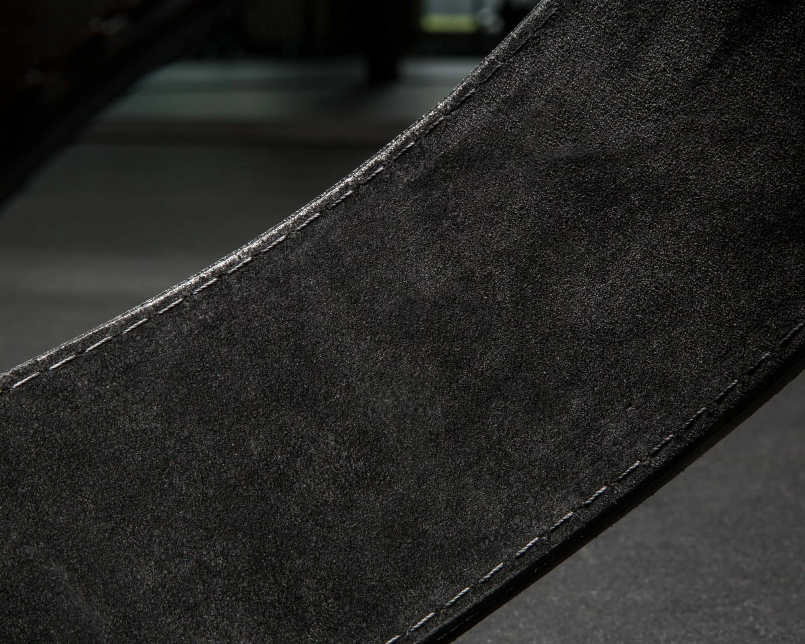 Rogue Faded 4" Lifting Belt By Pioneer - Image 5