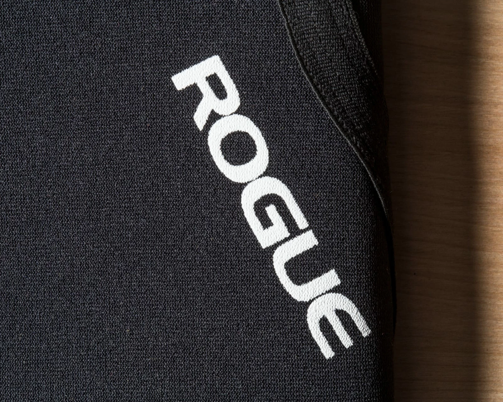 Rogue Fitness Rogue 5MM Knee Sleeve - Pair - Image 3